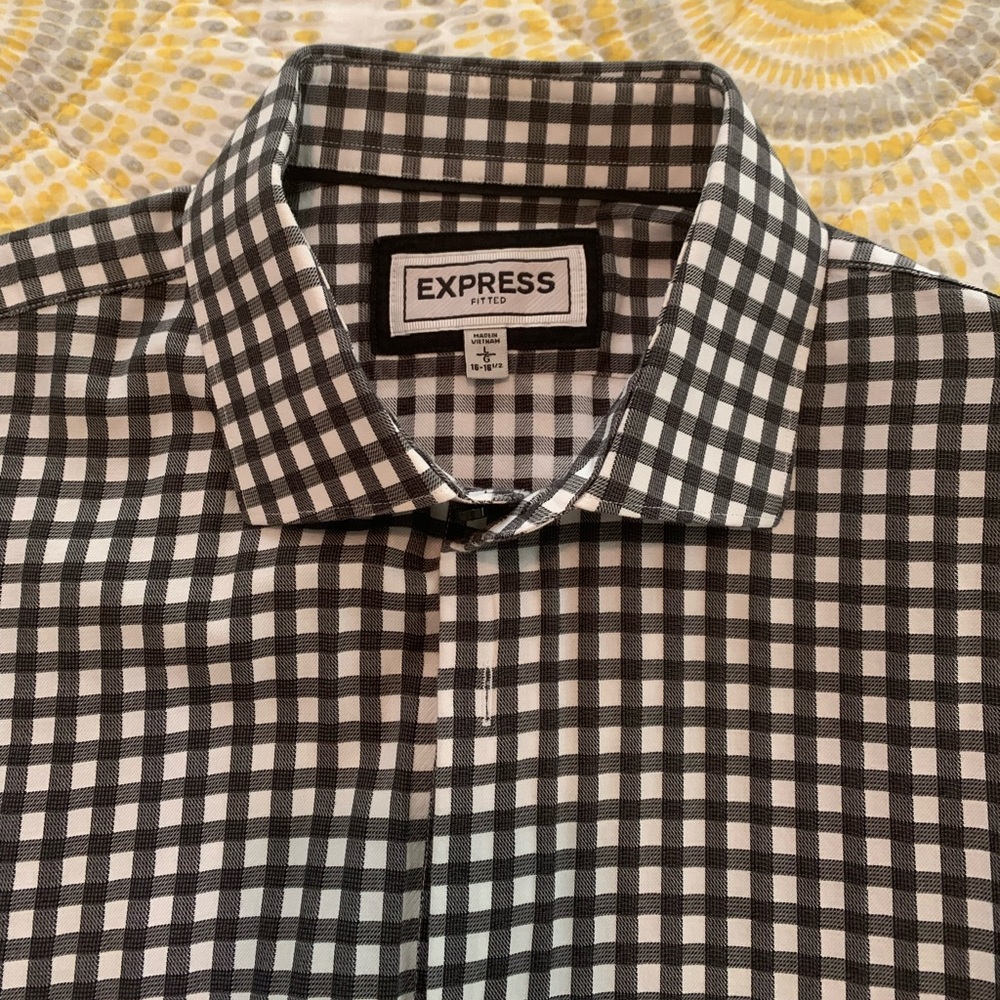 Express Fitted Button Down - image 1